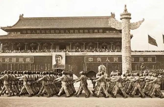 1984年10月1日国庆节,中国为什么选10月1日为国庆节