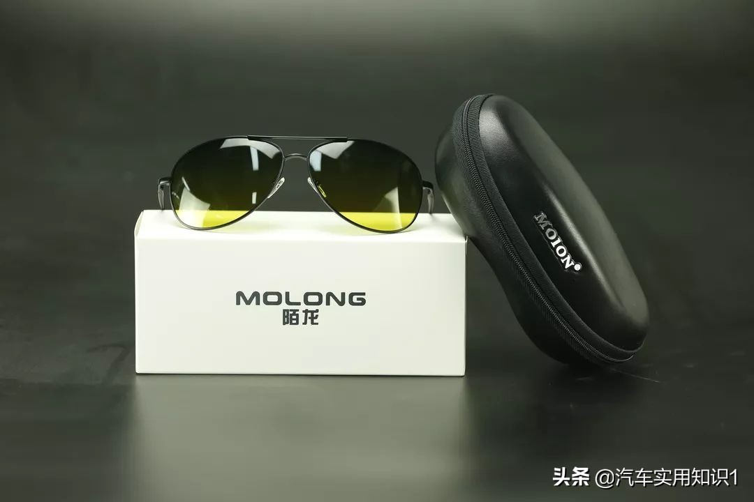 买车后车内必买的几样小东西,买新车后车上必备的十样物品