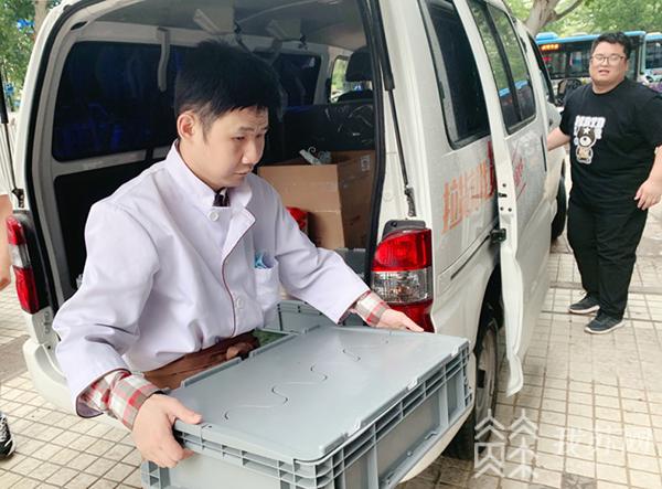 用3年时间,学会普通人3天能学会的工作!南京爱德面包坊,只为让“喜憨儿”活出尊严