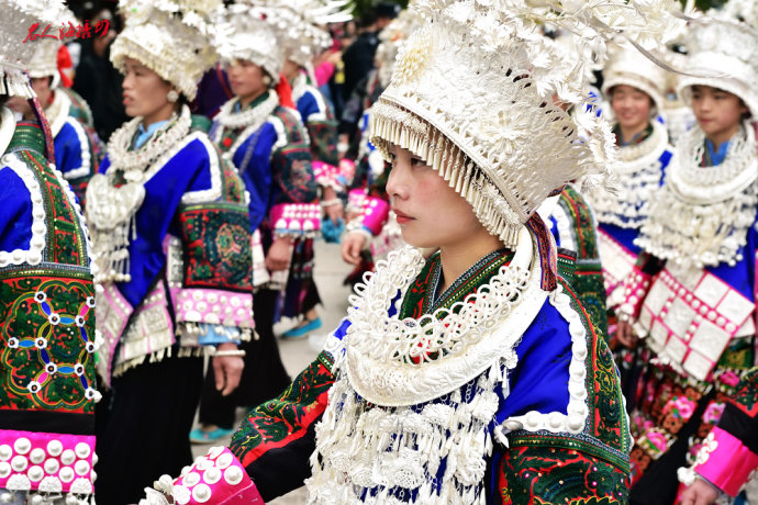 台江苗族姊妹节巡游,台江苗族姊妹节苗族服装
