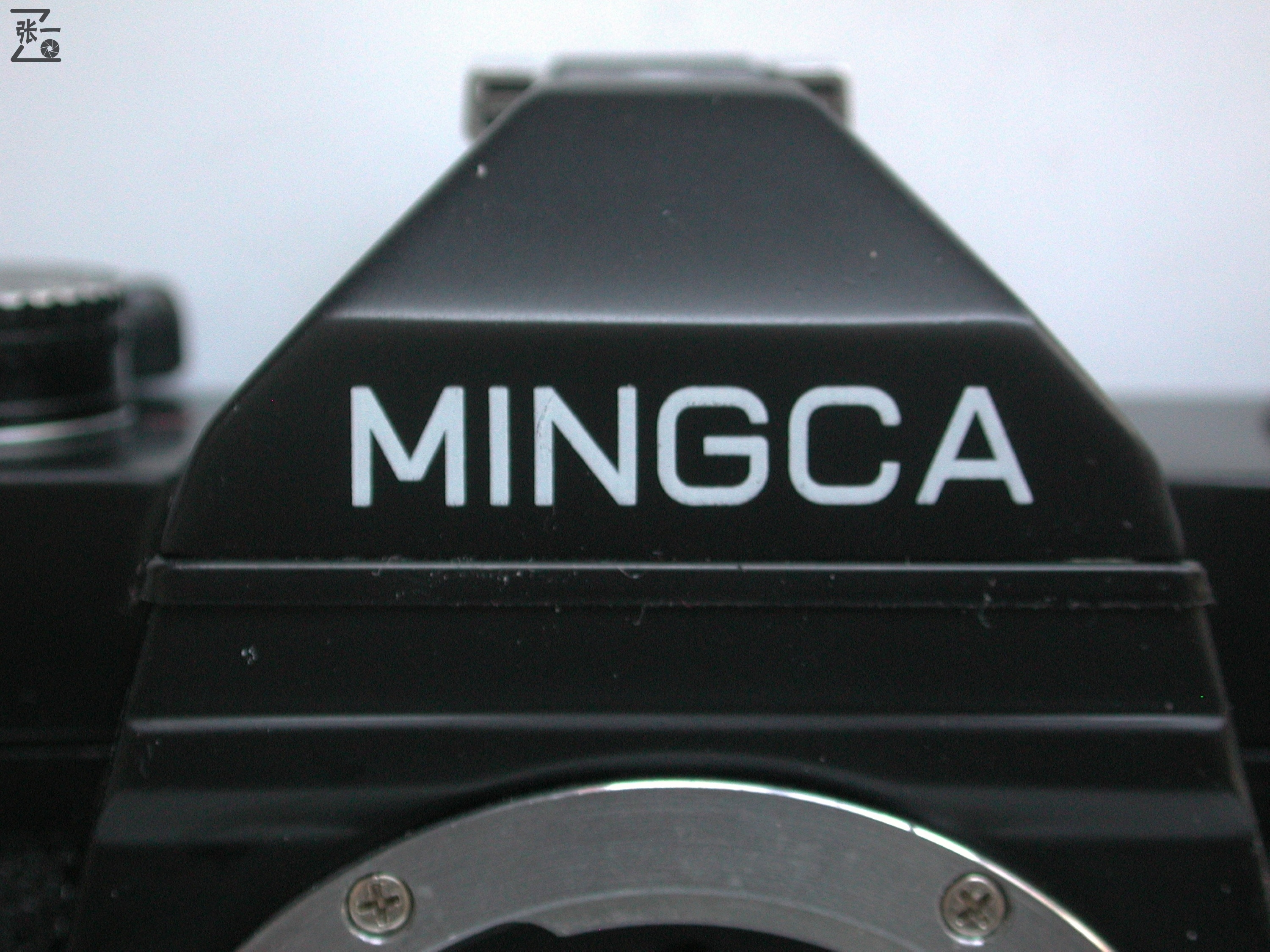 中国重庆生产的明佳MingcaMCK1000单反照相机