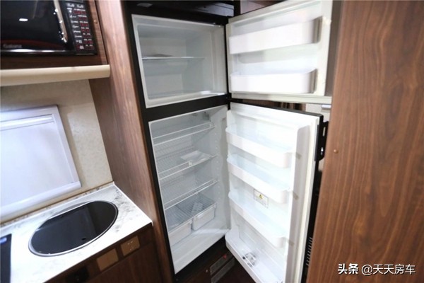 2018拓锐斯特房车经典款,拓锐斯特2022款房车c型菁英版