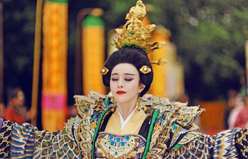 历史上第一个当女帝的是武则天吗,最有帝王气的武则天