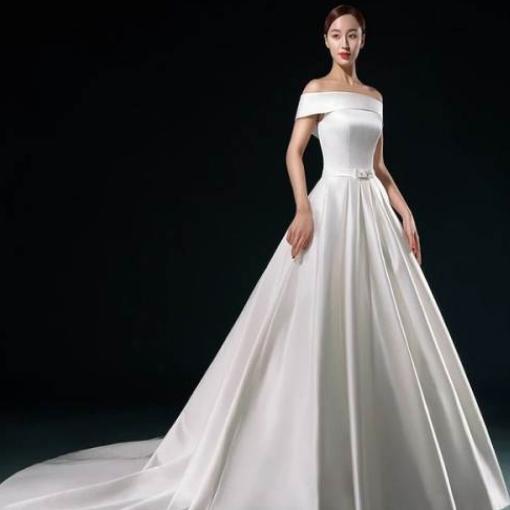 迪士尼都推出爱莎女王，安娜公主系列婚纱了，来看看你适合哪一款