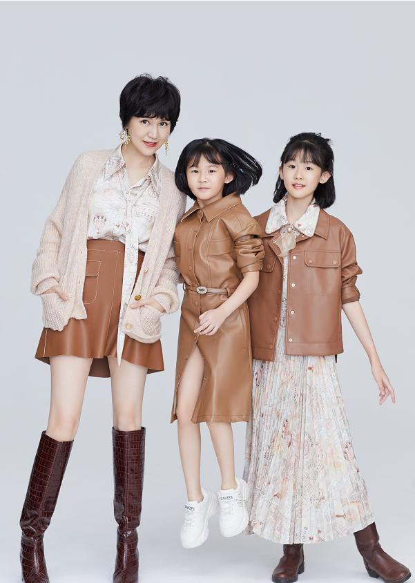 鲍蕾陆毅贝儿写真,鲍蕾母女照片