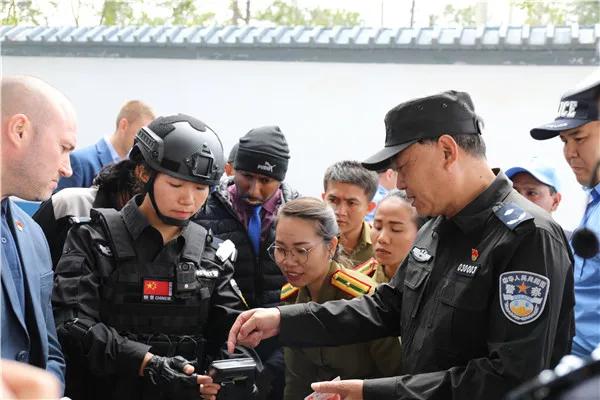 向人民报告监督执法,向人民报告派出所