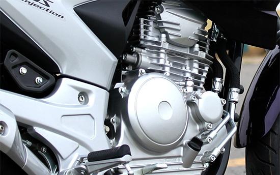 雅马哈摩托车飞致250多少钱,雅马哈飞致250落地价怎么样