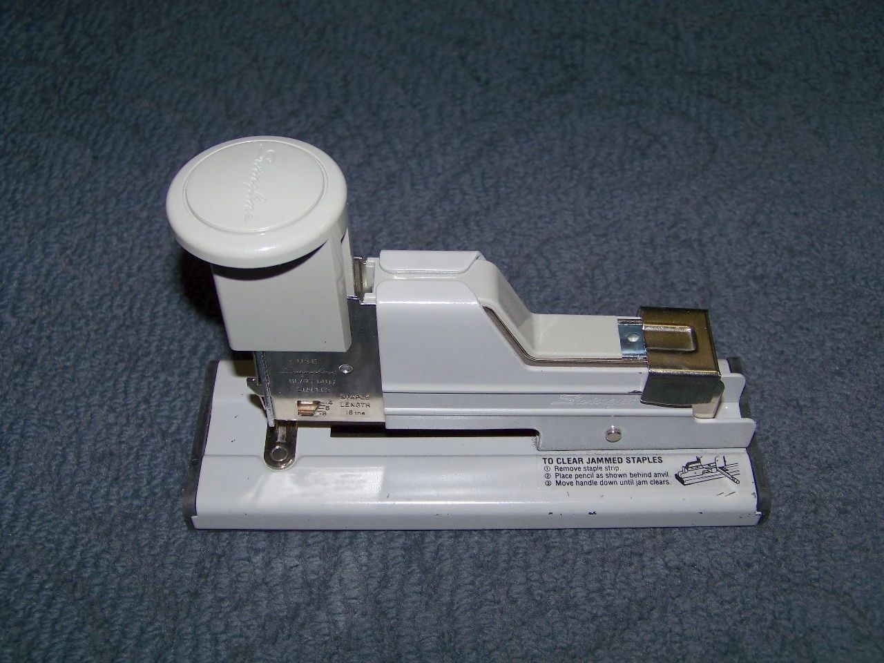 办公专用台式订书机,省力订书机办公专用