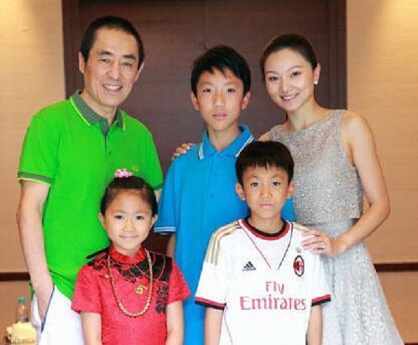 5年连生3胎，长相平平的陈婷凭啥成为张艺谋最后的女人？