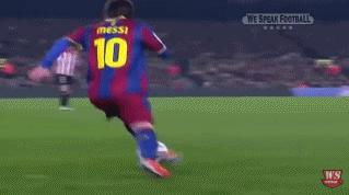 梅西晃倒博阿滕视频无水印高清,巴萨3:0拜仁梅西晃倒博阿滕