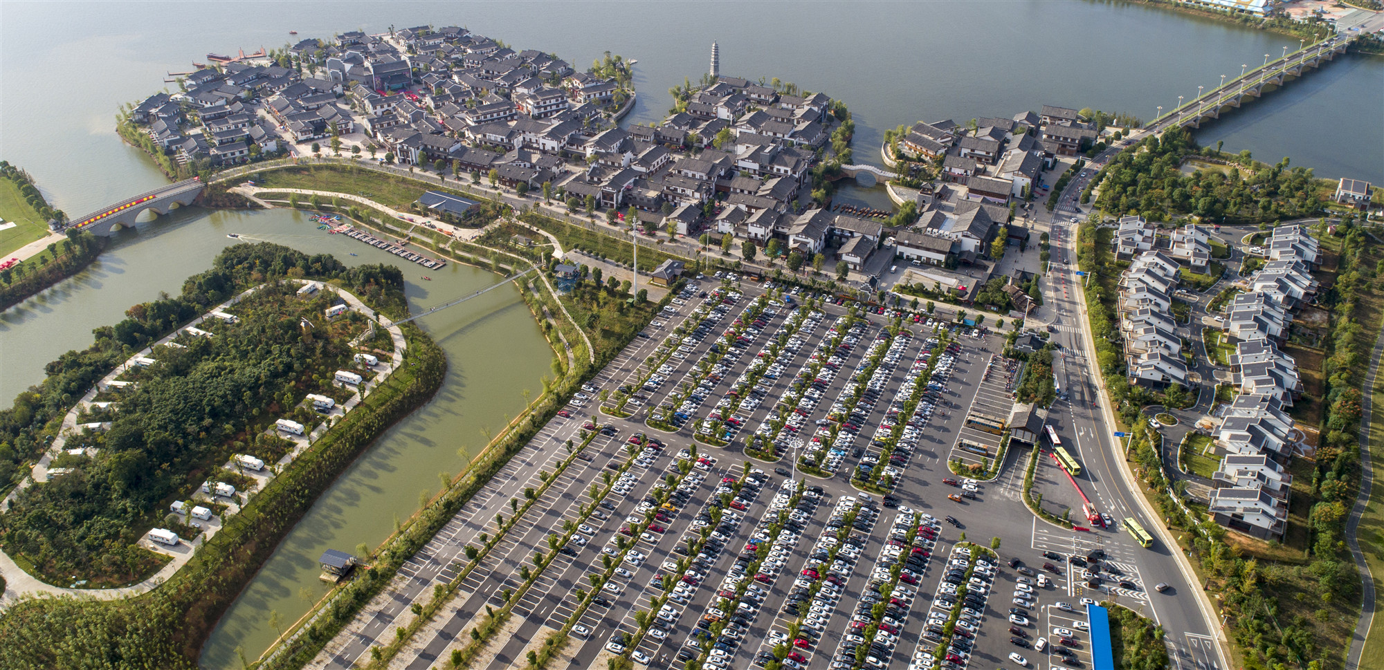 洋沙湖国际旅游度假区春节,洋沙湖国际旅游度假区晚上