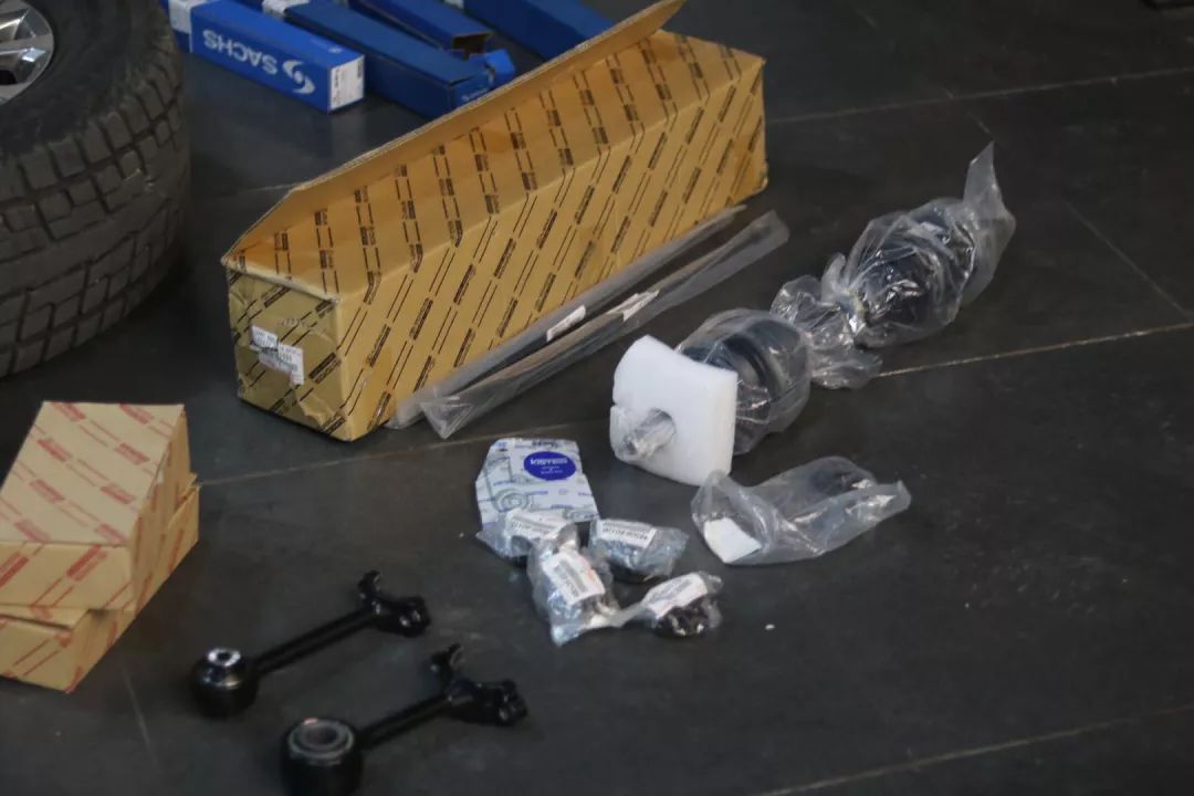 霸道lc150翻新修复全过程,霸道lc150翻新改装全过程