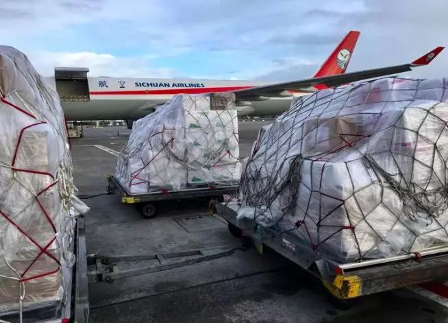 温州侨胞向土耳其灾区捐赠物资,温州华侨包机送物资