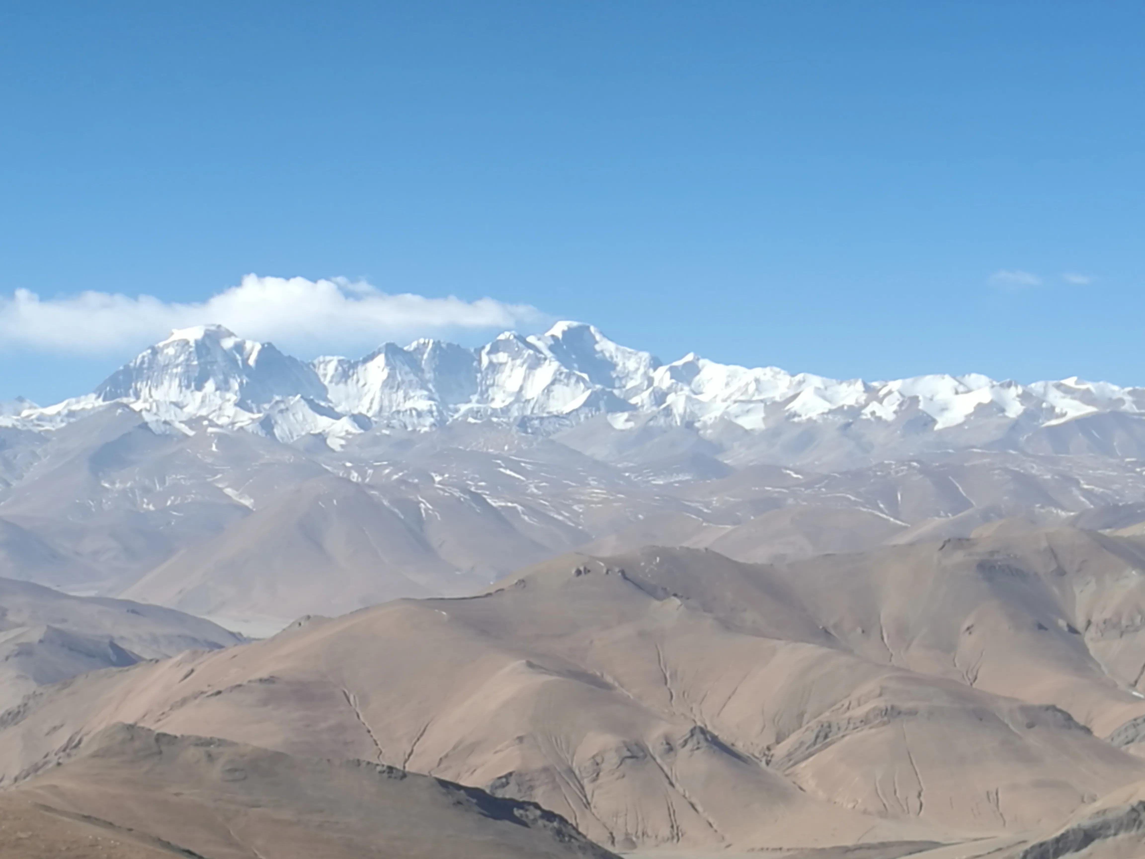 中国基建珠穆朗玛峰,中国第一高峰珠穆朗玛峰有多美