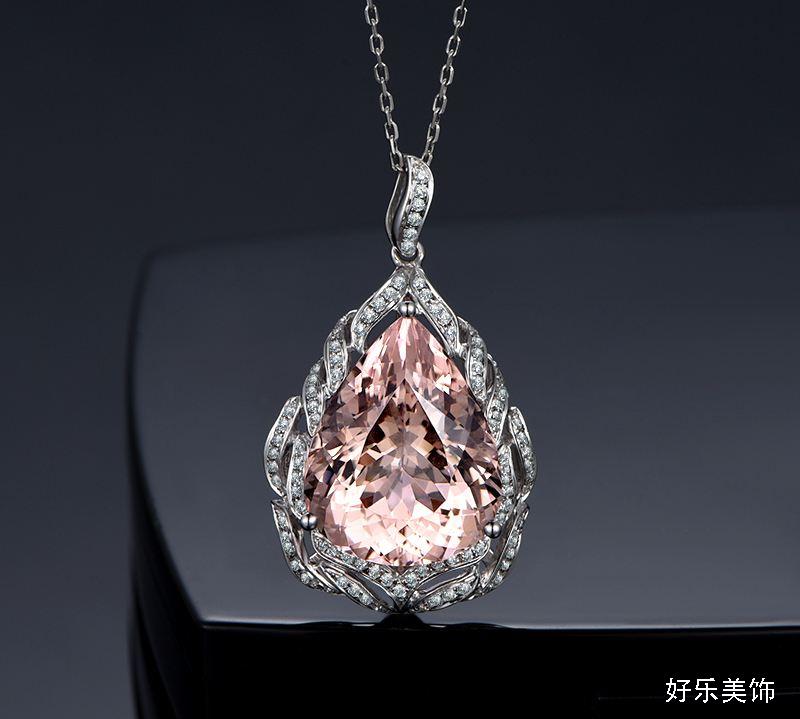 宝石之国动漫磷叶石的模样,宝石之国钻石图片动漫