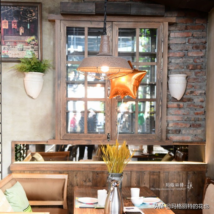 网红餐厅“胡桃里”的绿植布置|行摄