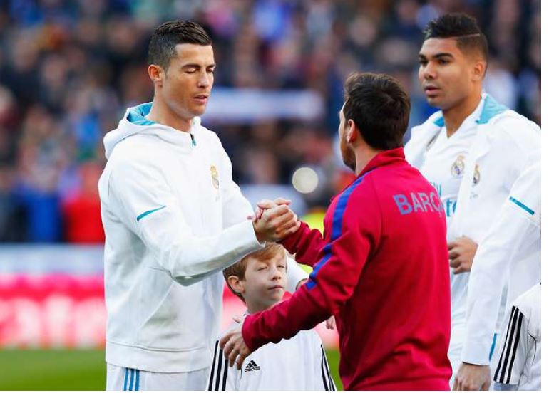 梅西和罗纳尔多十年来最精彩的视频广受欢迎