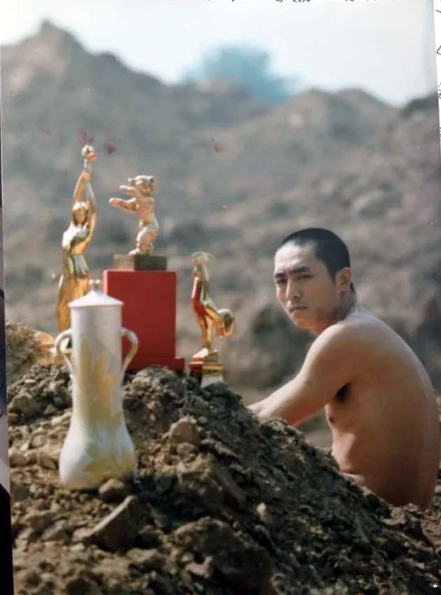 张艺谋的地位有多高,张艺谋的水平