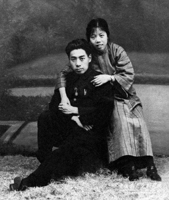 张若名：周恩来的初恋，*颖超邓**承认“他们很般配”，但志同道不合