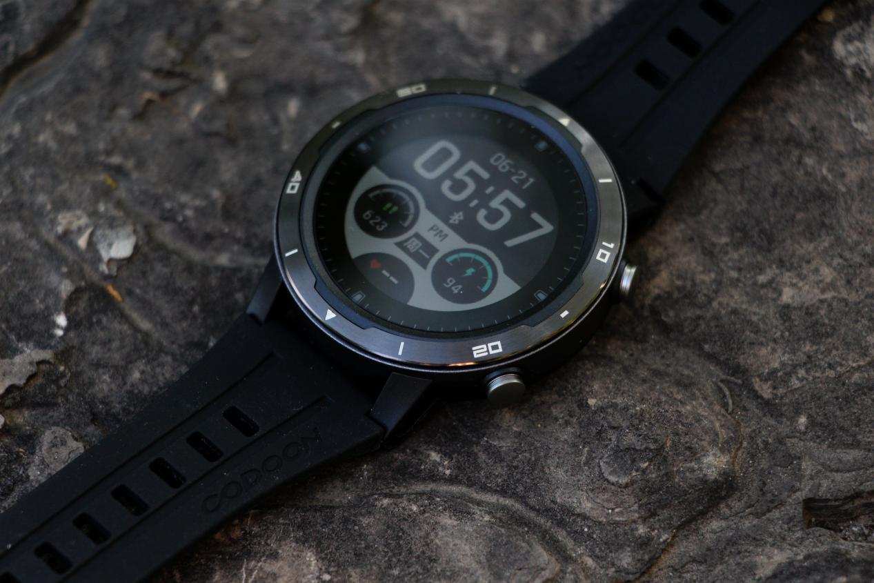 硬核升级，专为城市精英跑者打造：咕咚X3-RE精英版深度体验