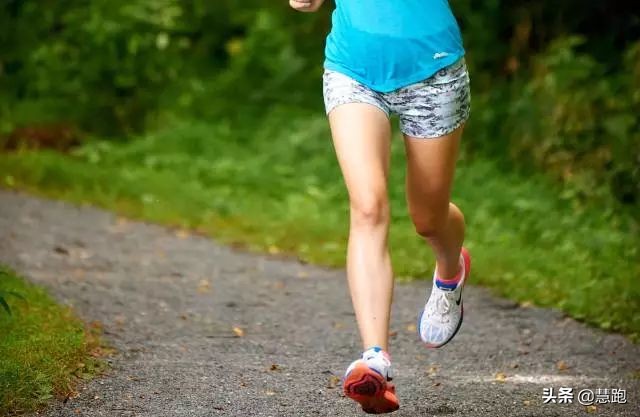 生理期可以跑步吗要怎么减肥,女生生理期跑步了怎么缓解