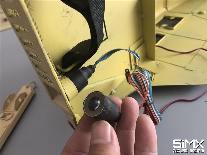 送给我的90046的十一礼物1/10防弹悍马-不服来撞！