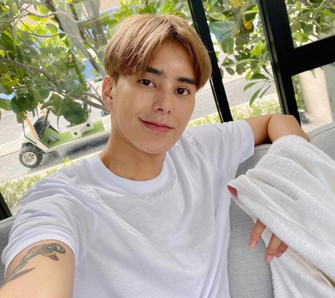 泰国变性最美前十男生,泰国最美变性人angelababy