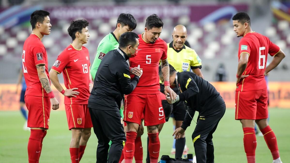 逆天改命战胜勇士,国足最新消息0-5惜败越南球员