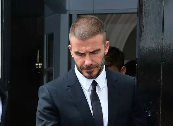 贝克汉姆最适合的发型,2001贝克汉姆寸头视频