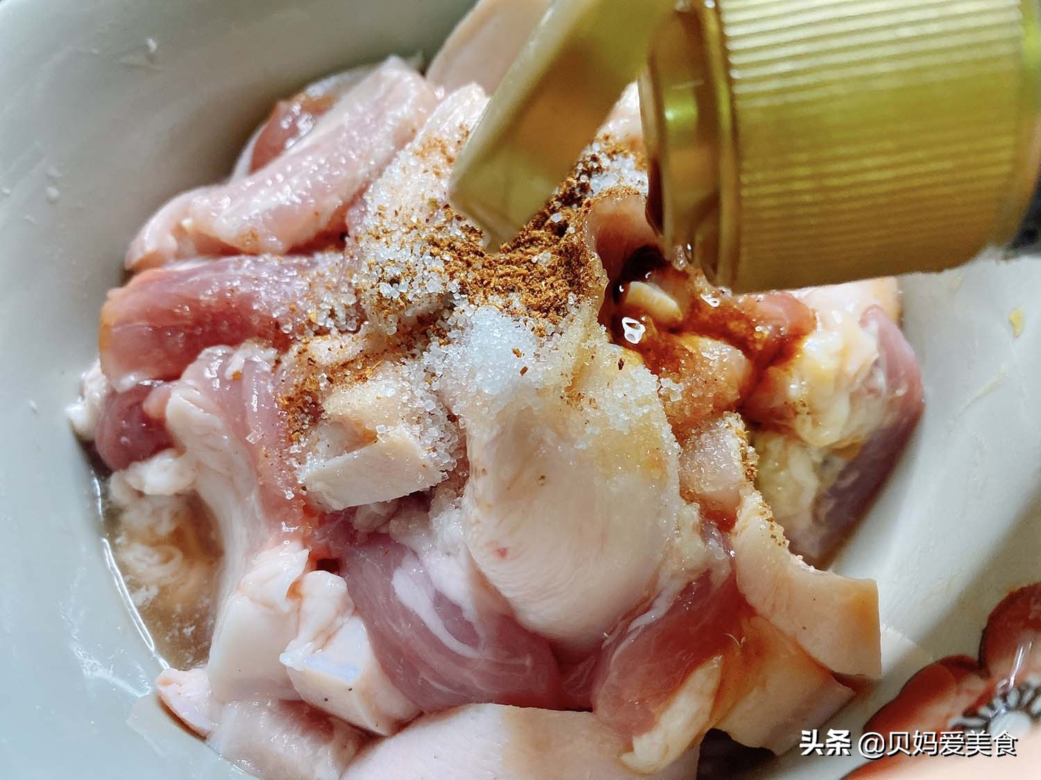 米粉蒸肉这样做真的太好吃了,怎么做软糯的米粉蒸肉