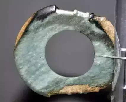 玉得五色沁胜得十万金是什么意思,玉有五色胜过万金