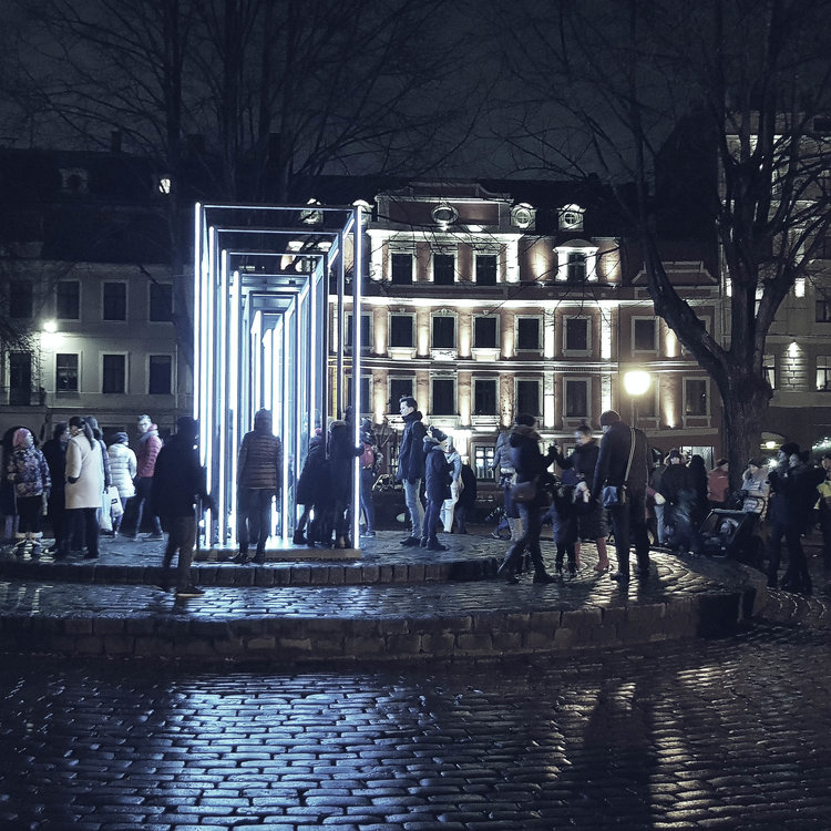 100种艺术装置,700个艺术装置