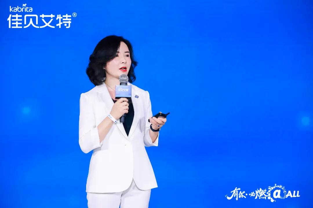 佳贝艾特和爱他美奶粉哪个比较好,佳贝艾特奶粉800克多少钱一罐