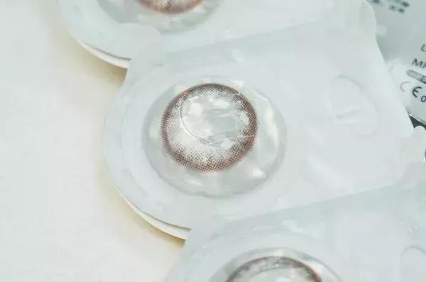 如何挑选适合自己的美瞳,新手如何选择适合自己的美瞳