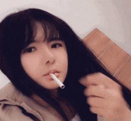 终于下班了搞笑gif图片,搞笑gif上班的时候打瞌睡尴尬了吧