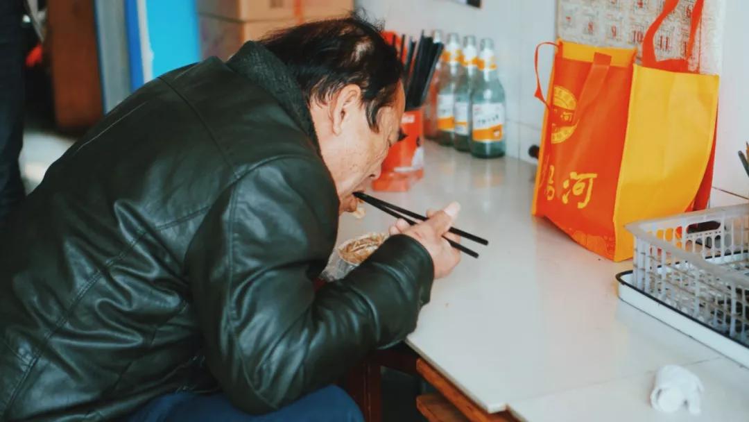 荥阳古城前世今生,荥阳火车站以前辉煌的样子