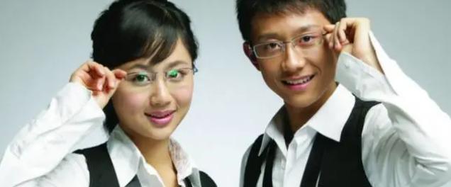 张一山杨紫斗嘴视频完整版,张一山杨紫友谊现状