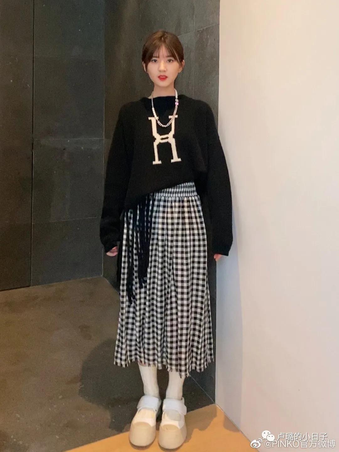 被秦海璐穿过的那些牌子,简直就是中年姐姐穿搭的模版