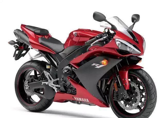 8000元预算,性价比最高的几款机车,第二款配置高，第四款适合摩旅