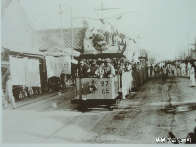 天津无轨电车公交车图片,天津第一条公交线路