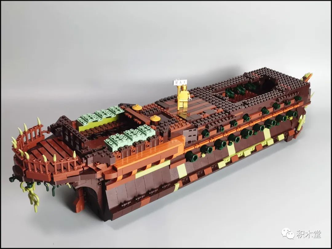 飞翔的荷兰人号为什么能潜水 (鬼船和飞翔的荷兰人号哪个更牛)