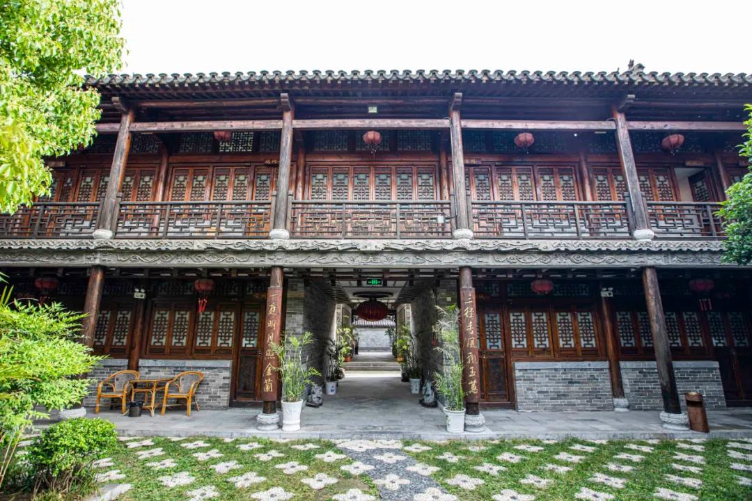 隐藏在繁华都市里的小清新酒店,风景绝美适合度假的酒店