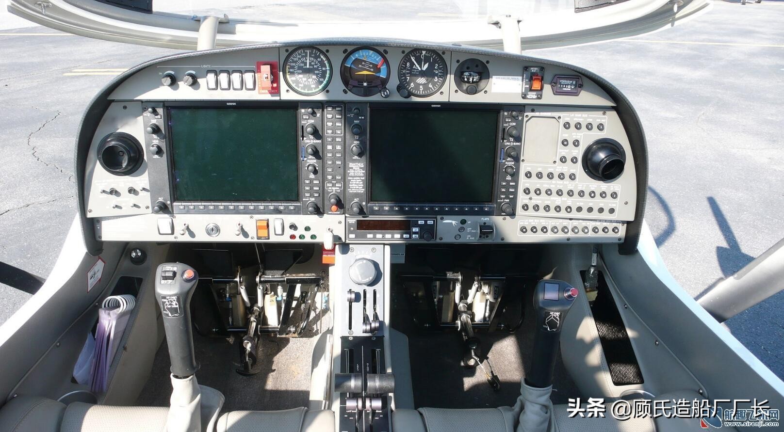 荷航飞机相撞事故,飞机相撞事故新闻