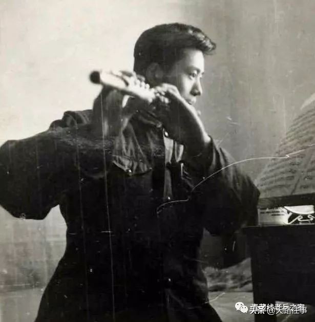 文艺兵跳芳华,文艺兵芳华话剧