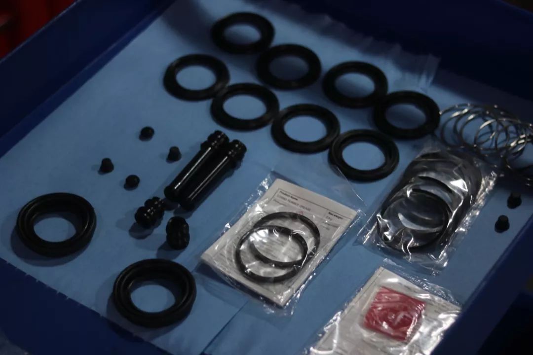 霸道lc150全车翻新需要多少钱,霸道lc150整备翻新全过程