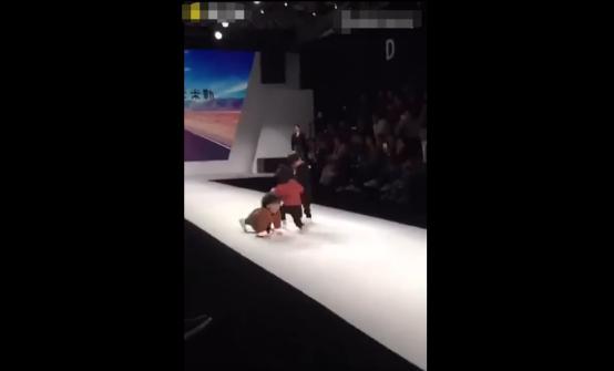 人来疯的孩子如何正确引导,人来疯的小孩怎么教