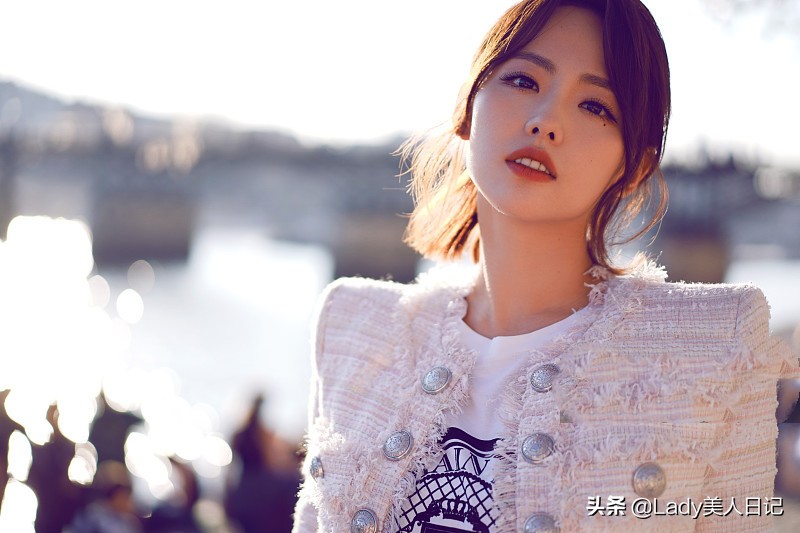 张嘉倪延禧攻略垫肩,张嘉倪为什么垫肩