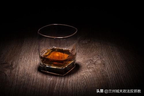 解酒小妙招以后让你再也不喝酒,男人酒后难受怎么解酒