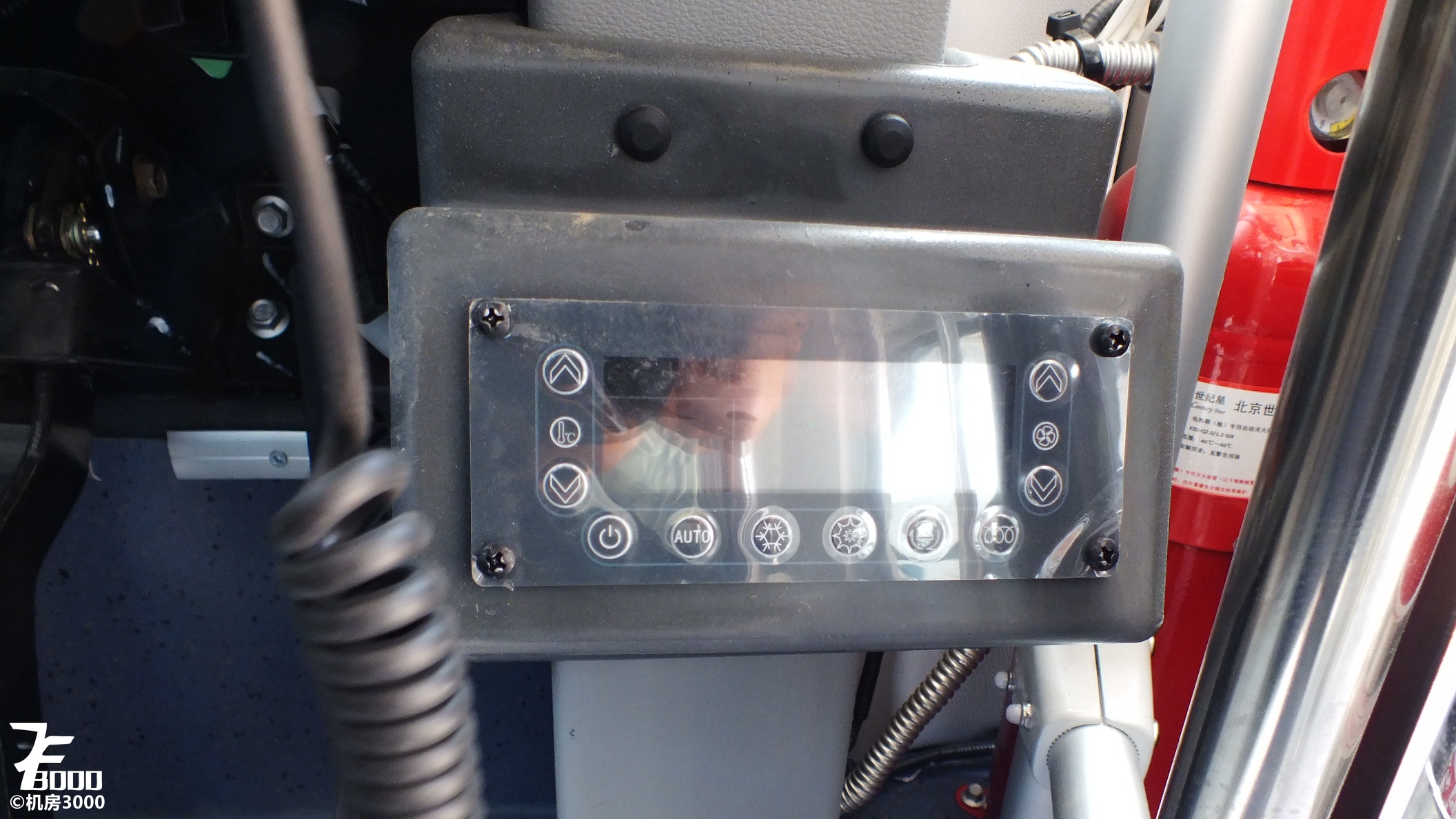 机房的渣评0西宁公交比亚迪BYD6100LEGV3