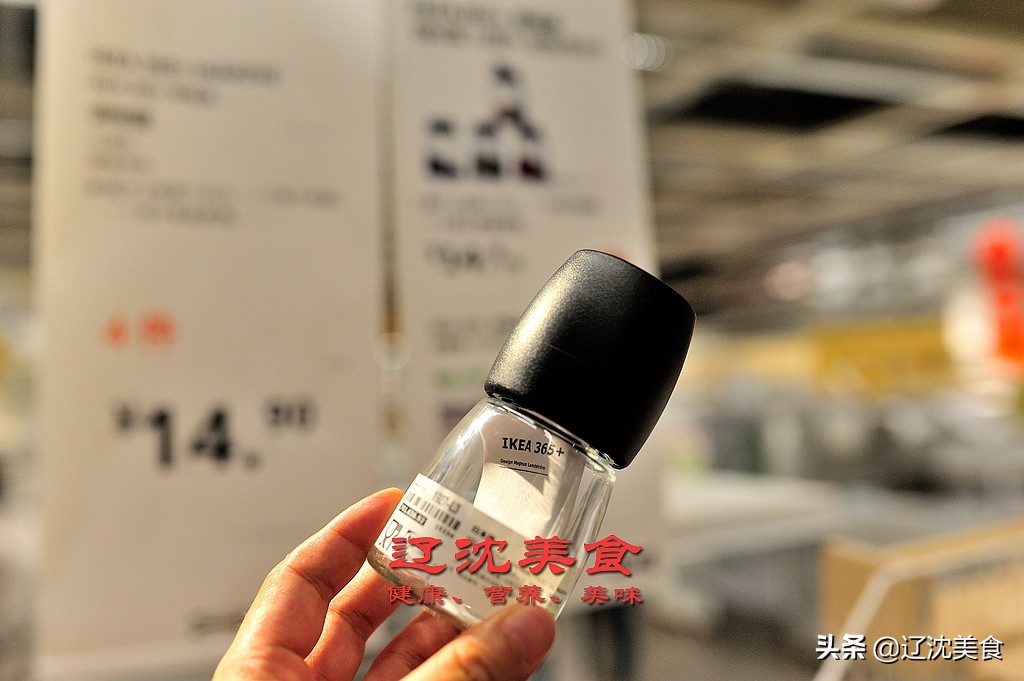 在设计家居的路上一直坚持,在厨房用餐设计